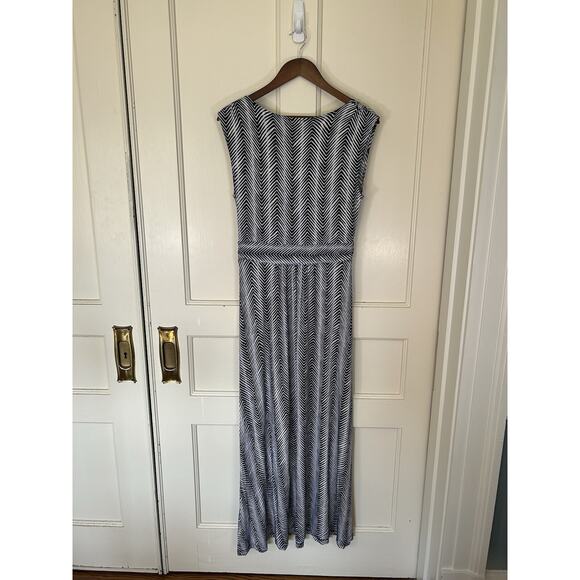 Talbots Jersey Maxi Dress Womens Size MP Navy White Striped Zig Zag Classic - Picture 4 of 9